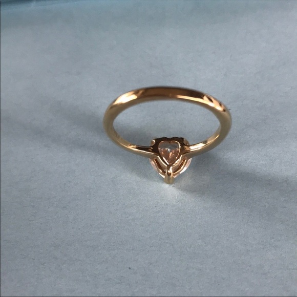 Beautiful heart shaped CZ ring - Picture 5 of 5